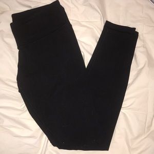 black lululemon leggings